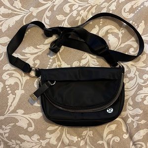 Lululemon all night festival bag